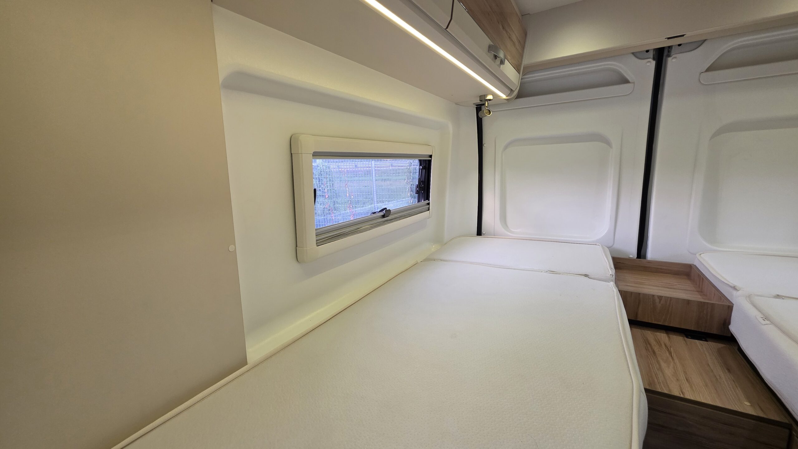 Pilote V 630 Gemelli Automatico A/C Litio Full