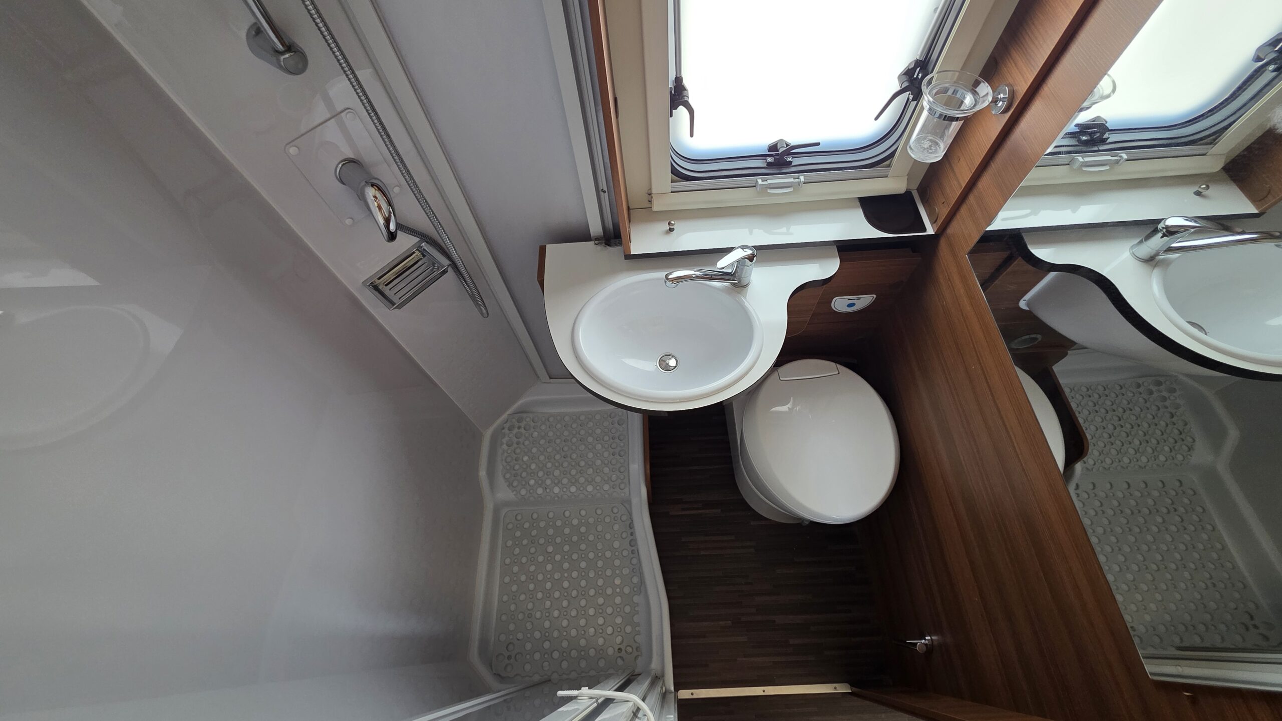 Elnagh Baron 53 Letti Gemelli Euro 6 Doppia A/C