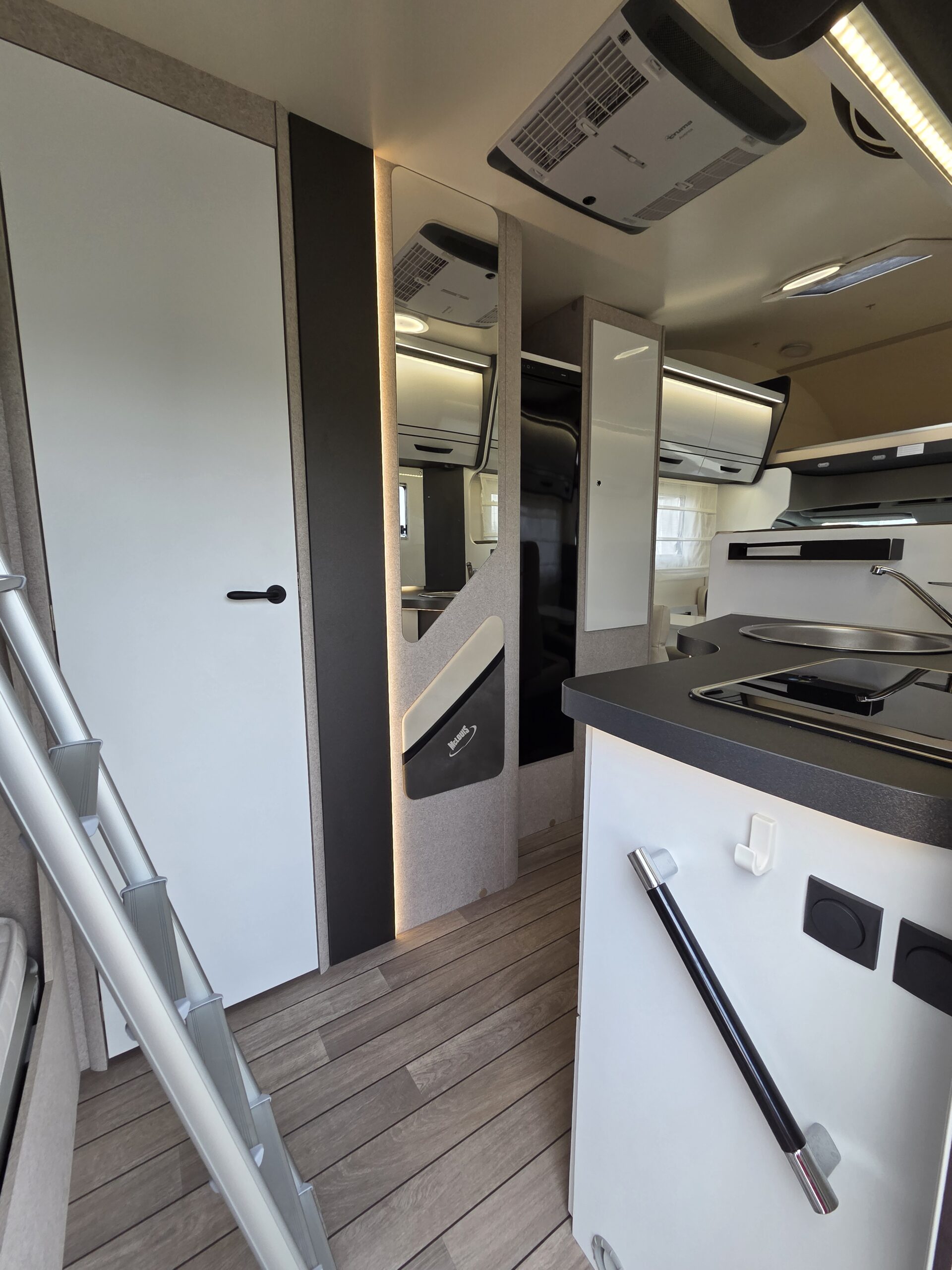 Mc Louis Glamys 322 Del 2025 Automatik 7 Letto