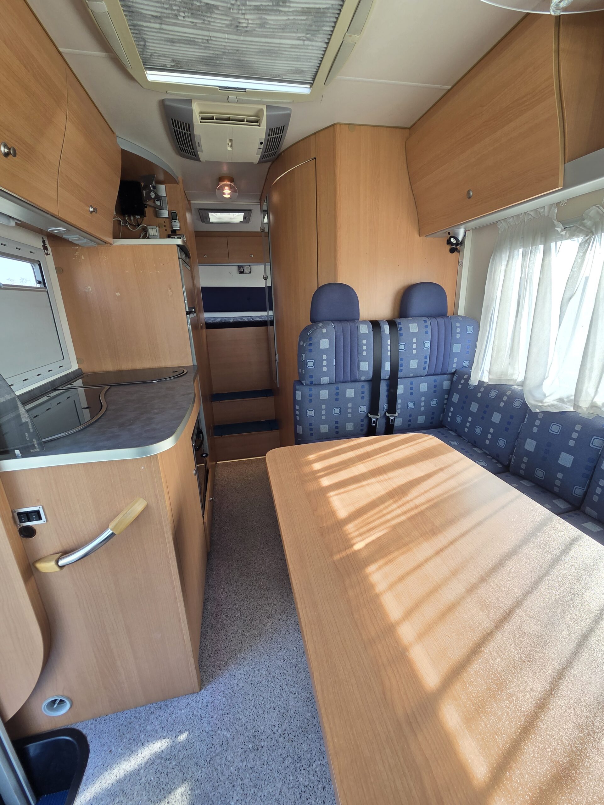 Knaus Sunliner Con Garage Enorme Doppio Pavimento