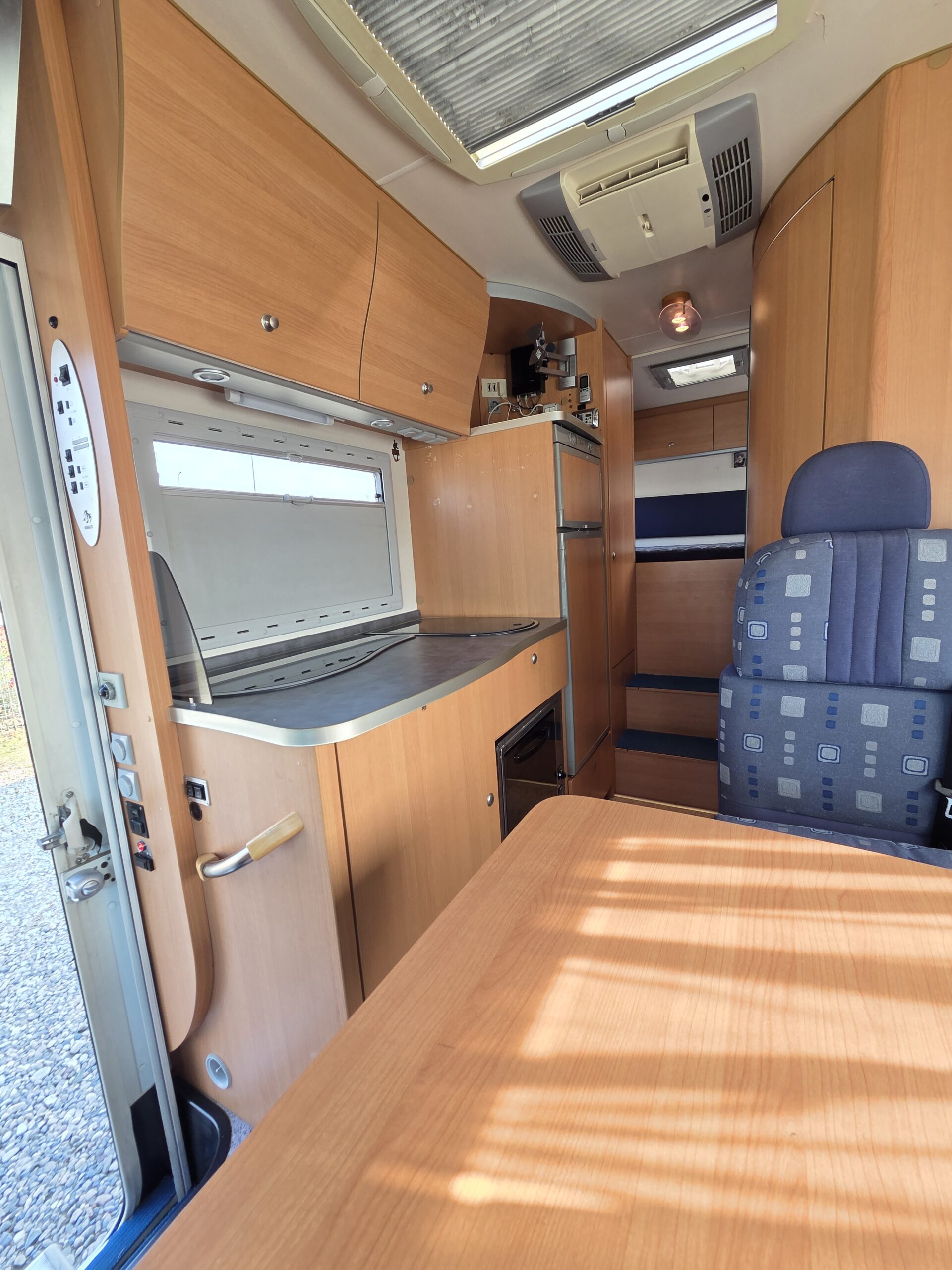 Knaus Sunliner Con Garage Enorme Doppio Pavimento