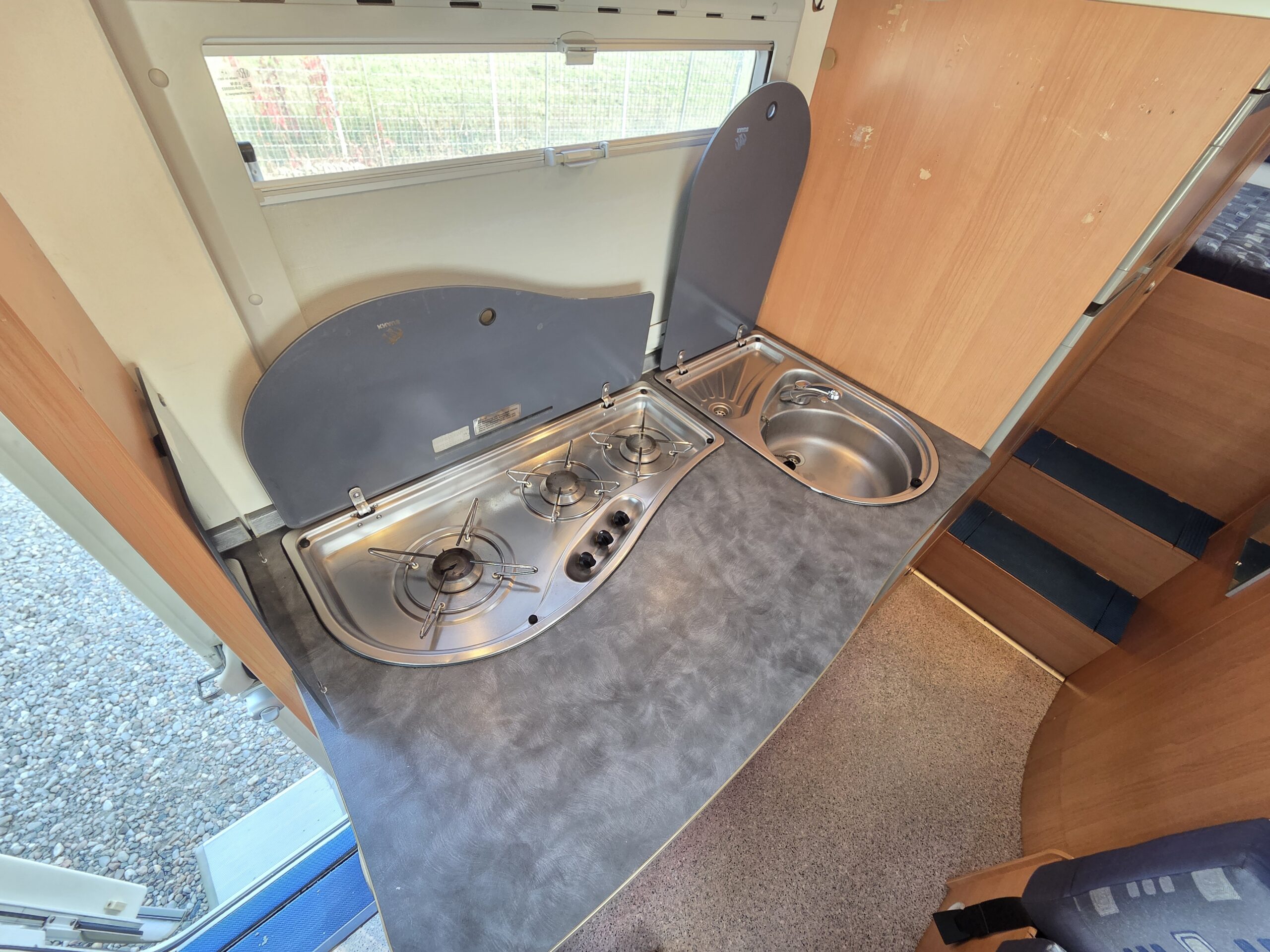 Knaus Sunliner Con Garage Enorme Doppio Pavimento
