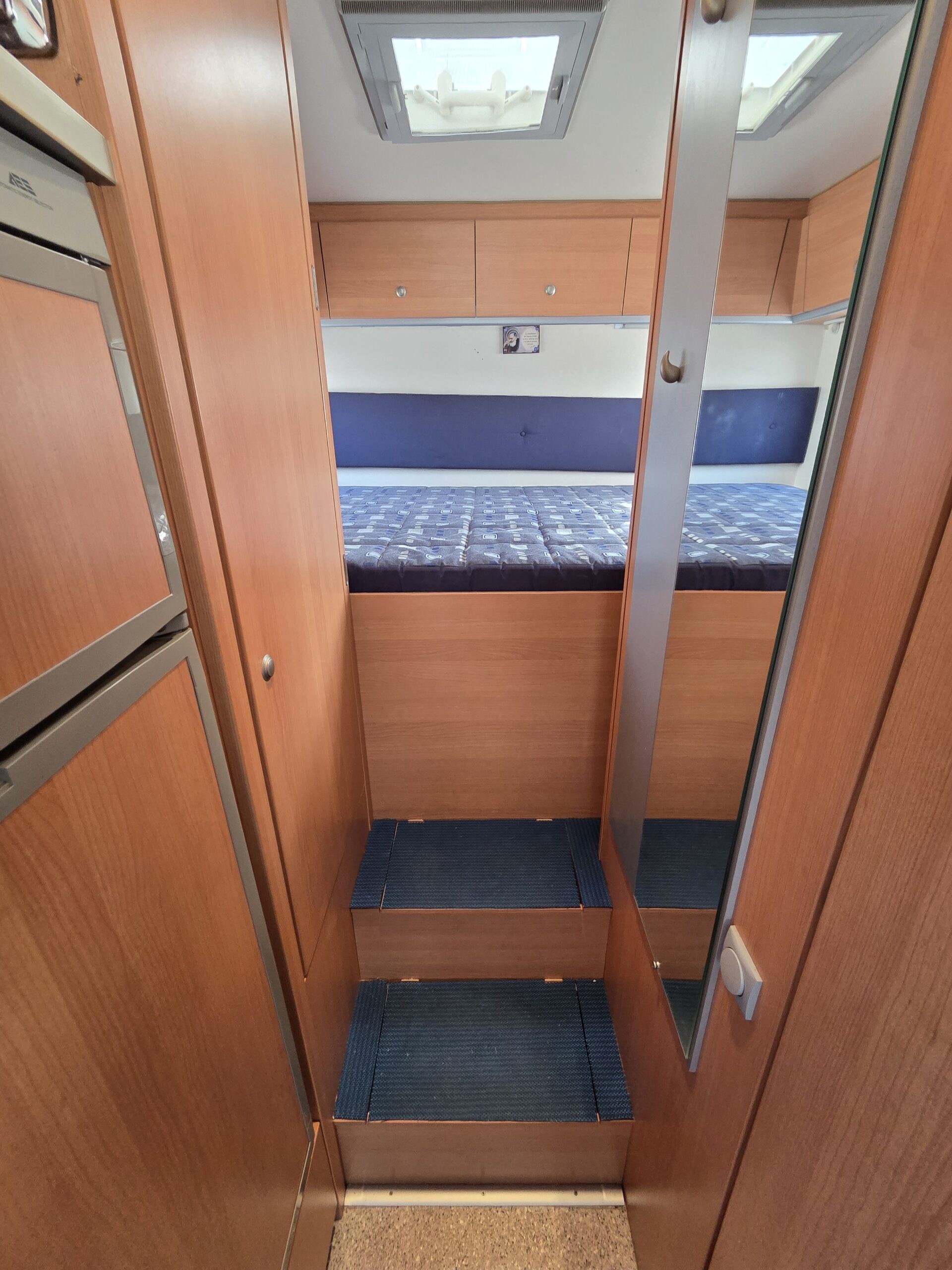 Knaus Sunliner Con Garage Enorme Doppio Pavimento
