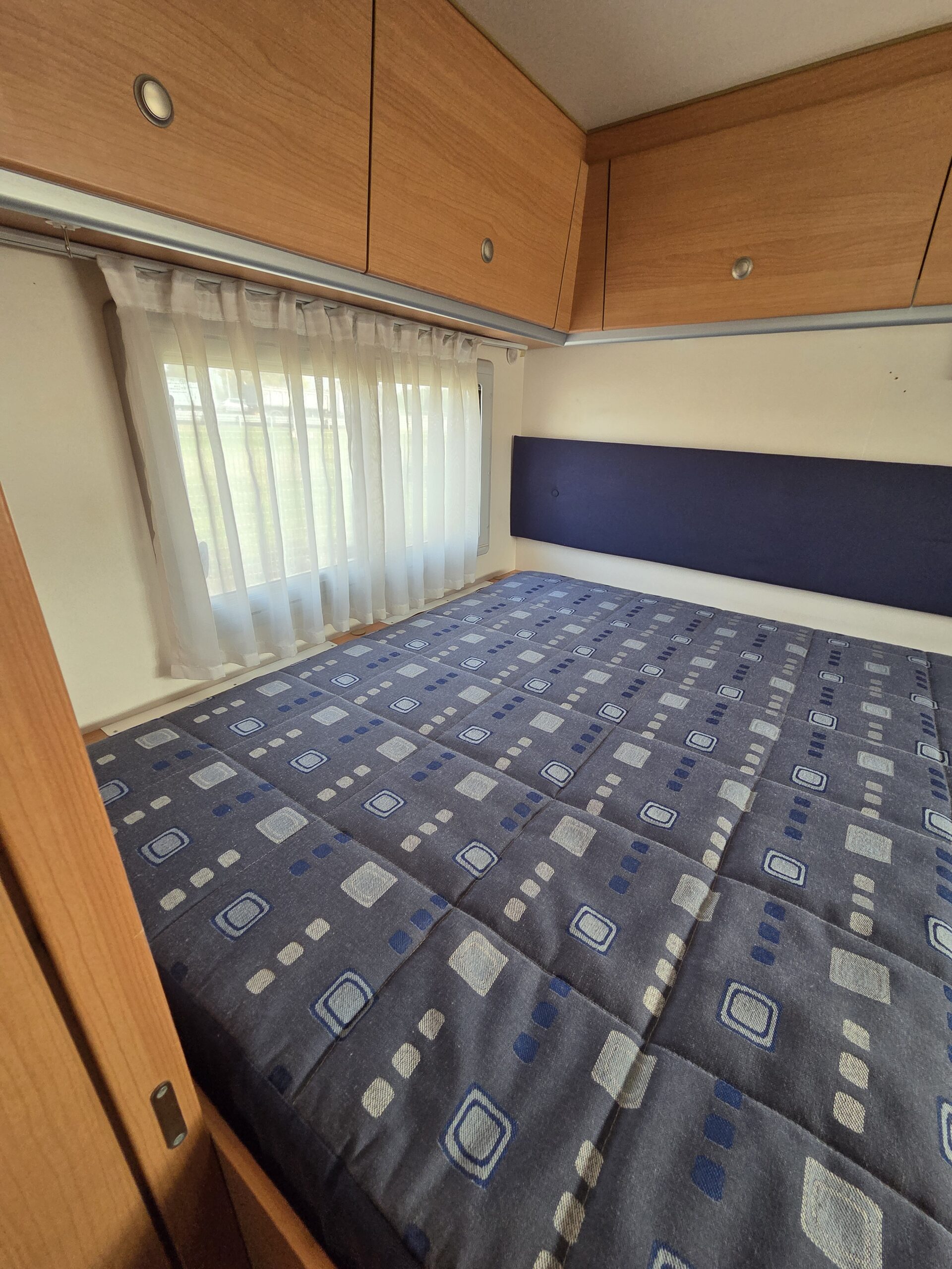 Knaus Sunliner Con Garage Enorme Doppio Pavimento
