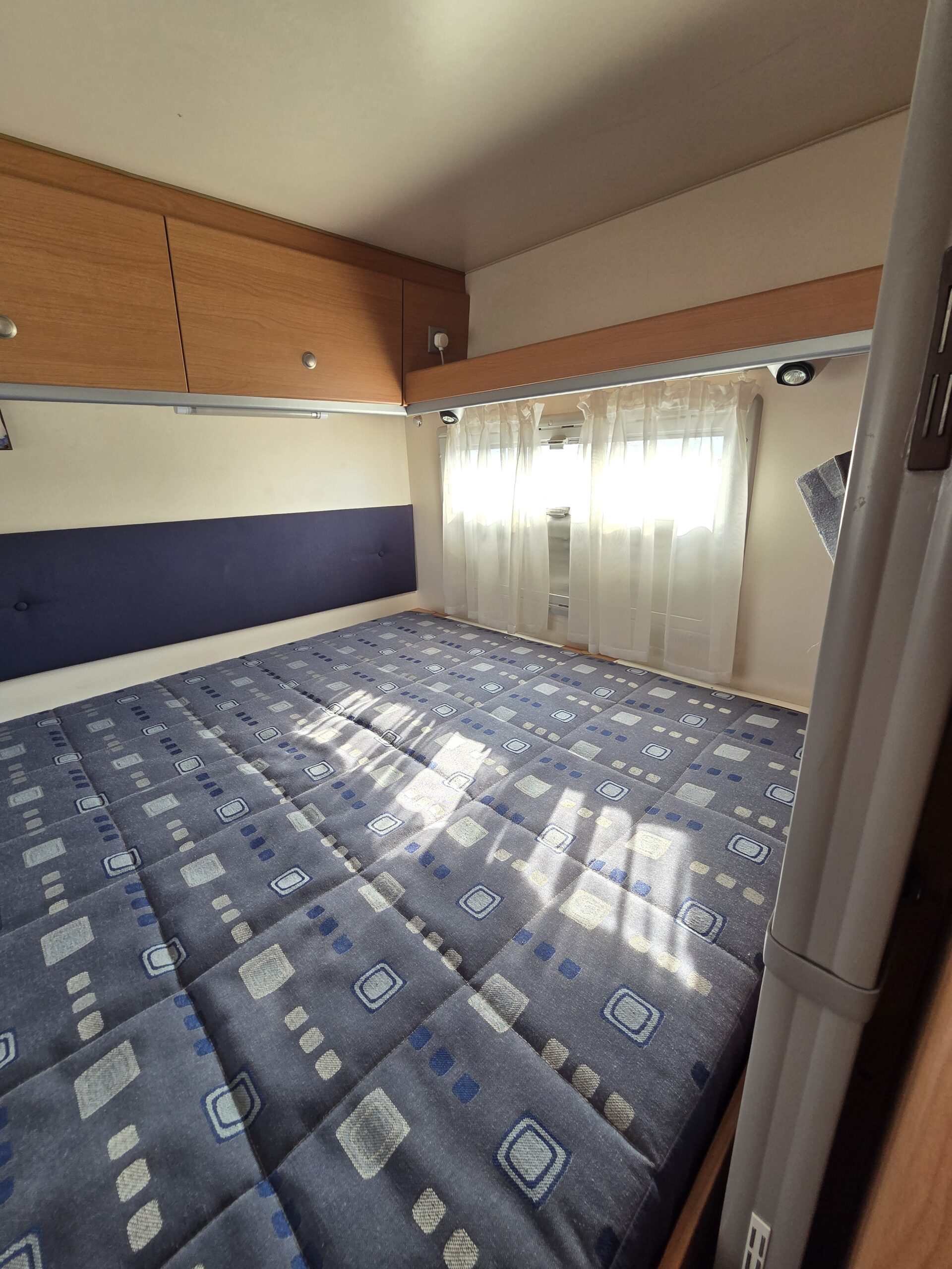 Knaus Sunliner Con Garage Enorme Doppio Pavimento