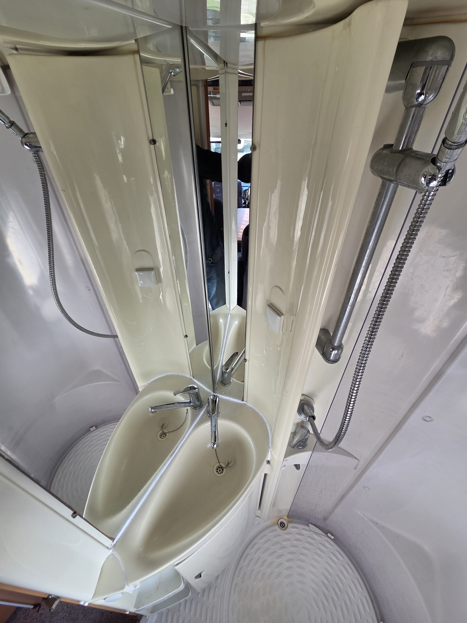 Knaus Sunliner Con Garage Enorme Doppio Pavimento