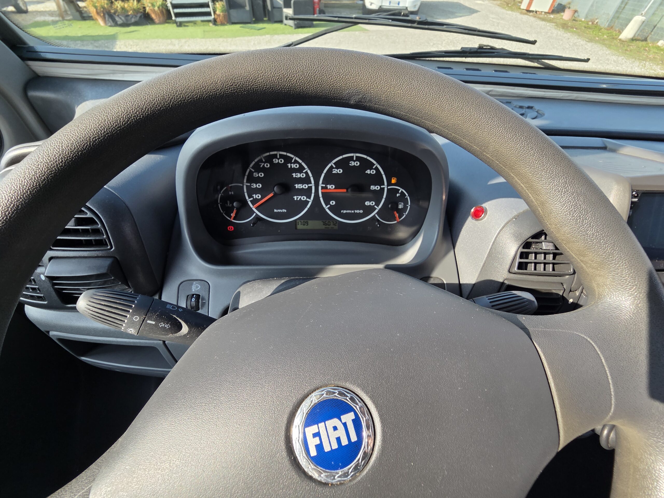 Knaus Sunliner Con Garage Enorme Doppio Pavimento
